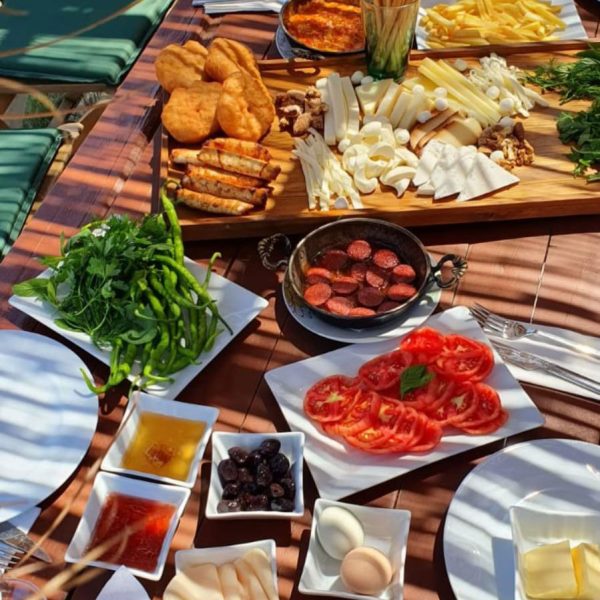 Countryside Breakfast Feast